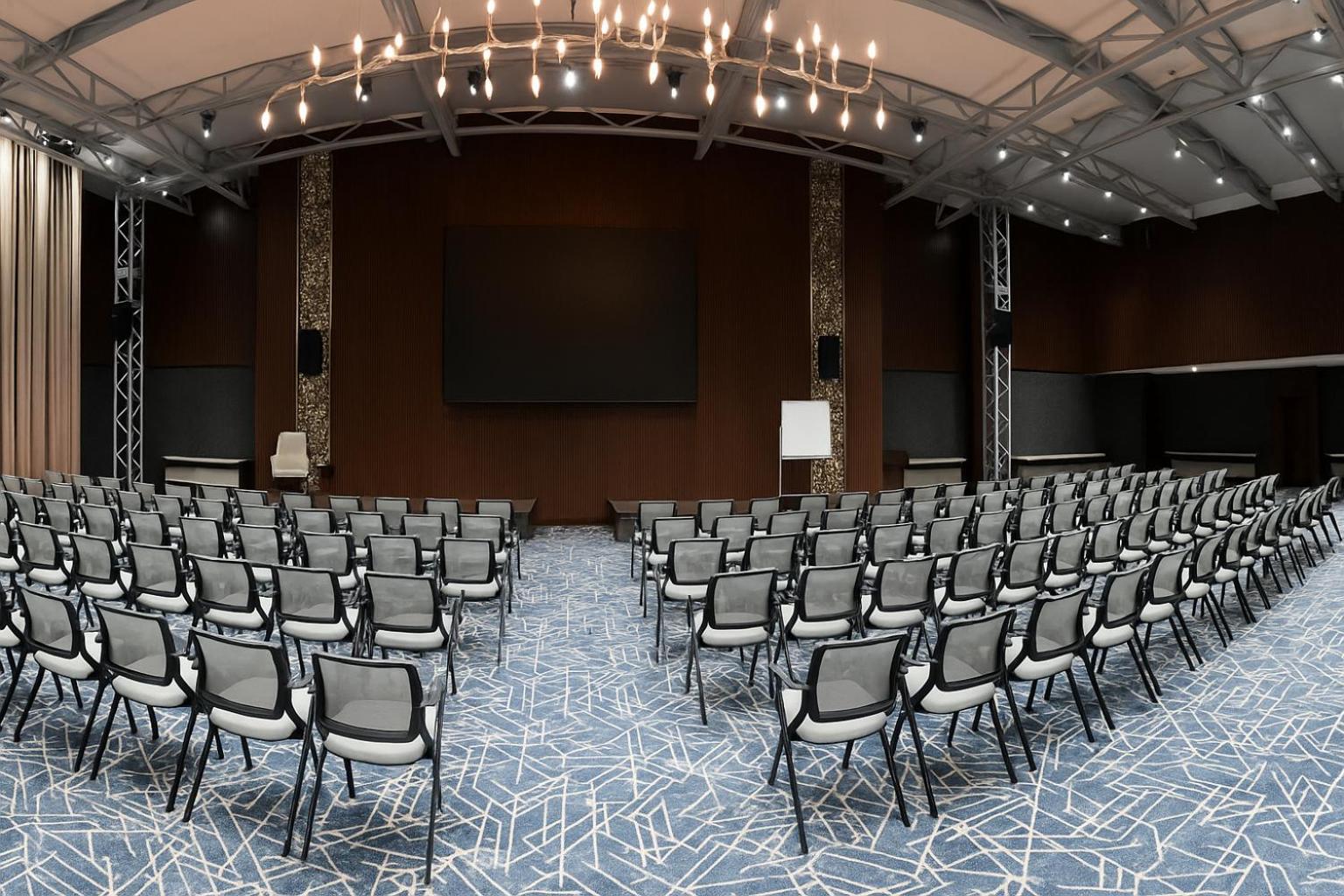 Tauke Khan Plaza 4* Shymkent