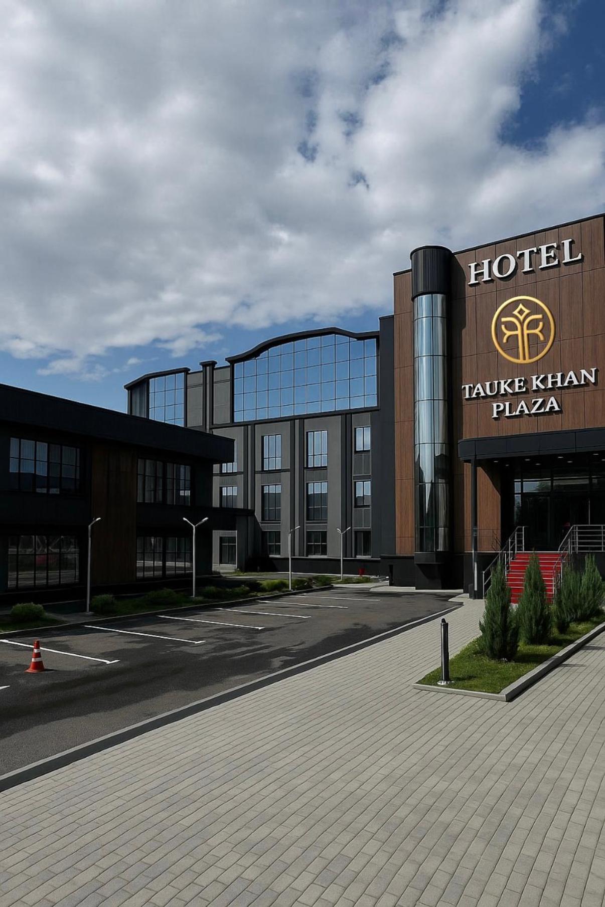 Hotel Tauke Khan Plaza 4*
